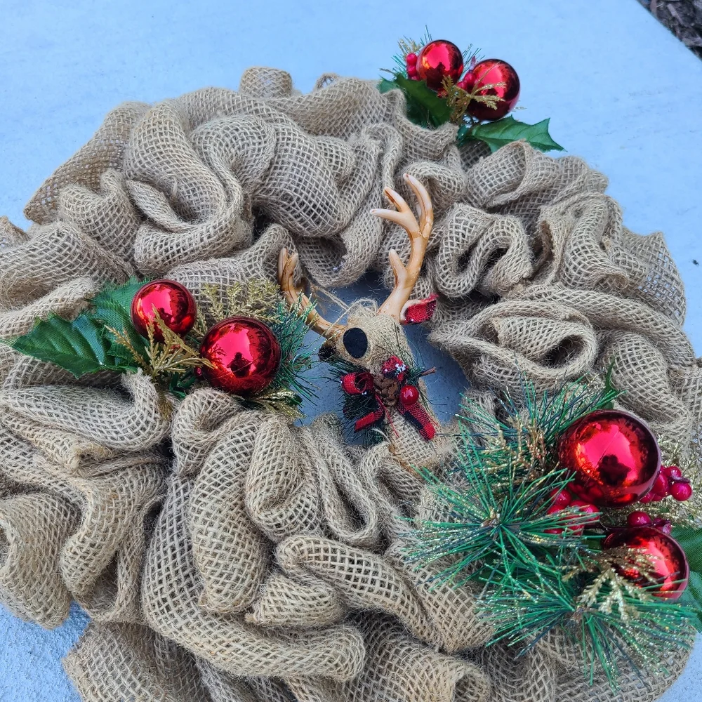 Burlap Holiday Wreath